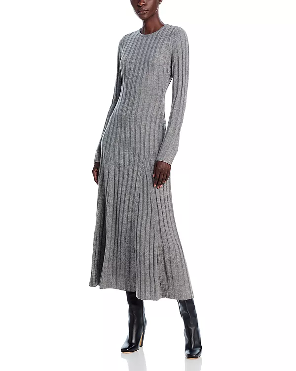 Нежное платье-трапеция, облегающее фигуру. French Connection, серый
Нежное платье-трапеция, облегающее фигуру. French Connection, серый