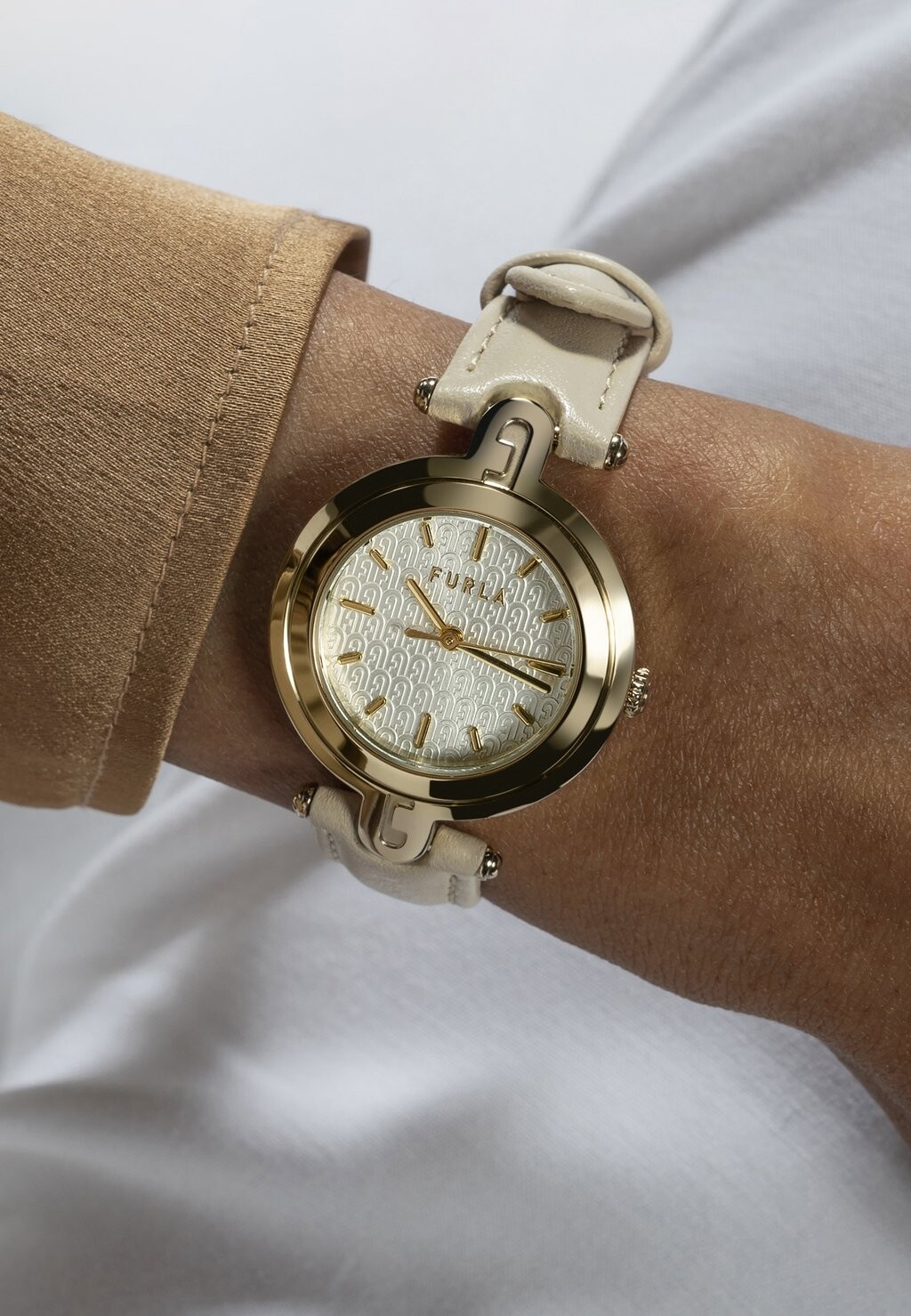 Часы Furla, цвет beige
Часы Furla, цвет beige