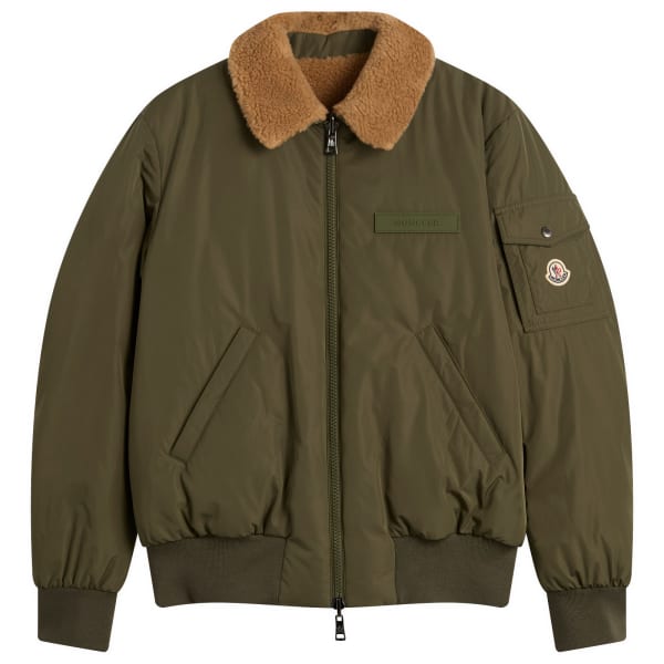 Монклер реверсивная бомбер куртка из плюша, зелёная
Монклер реверсивная бомбер куртка из плюша, зелёная