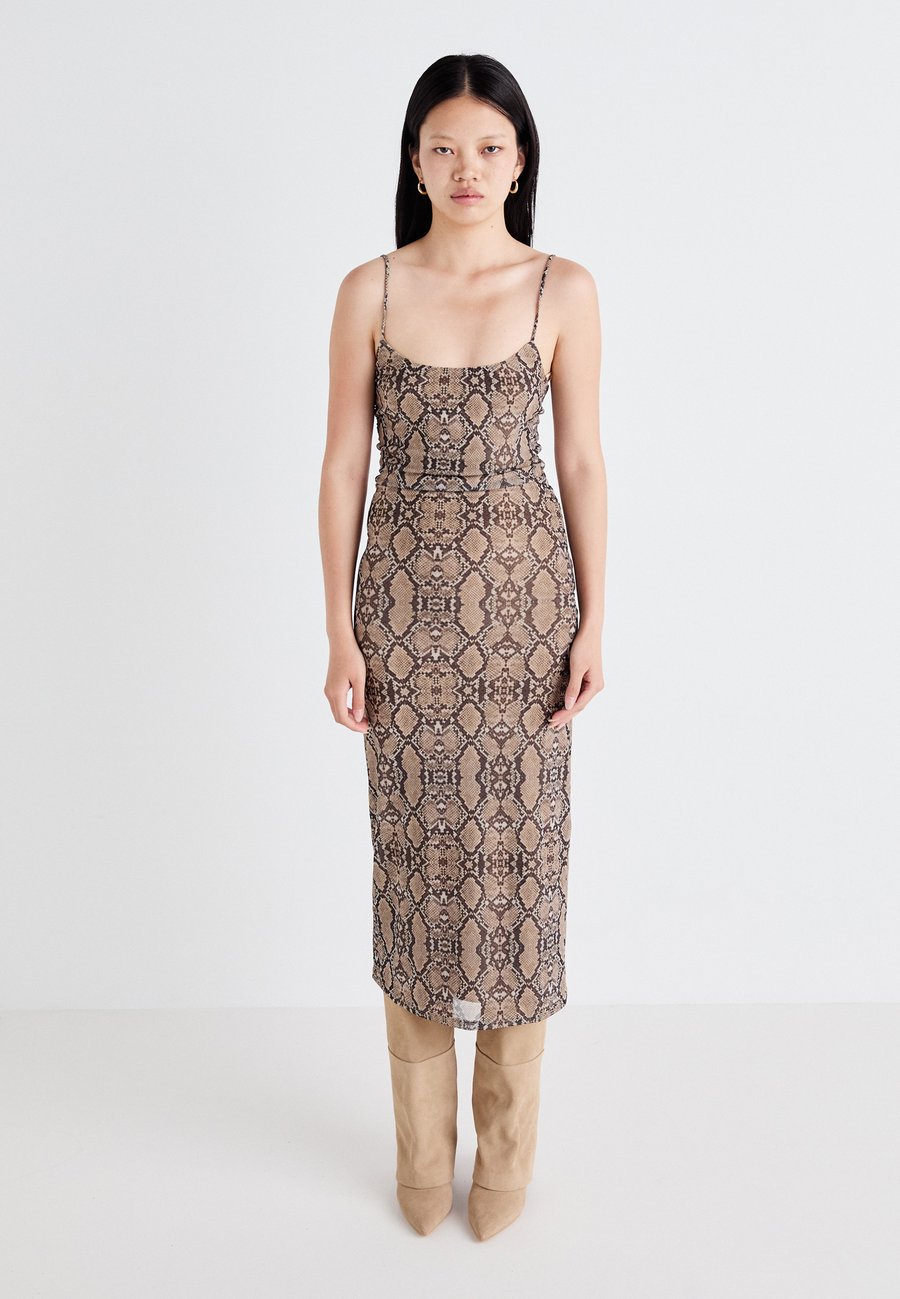 Платье Gina Tricot MIDI DRESS, Snake/Beige
Платье Gina Tricot MIDI DRESS, Snake/Beige
