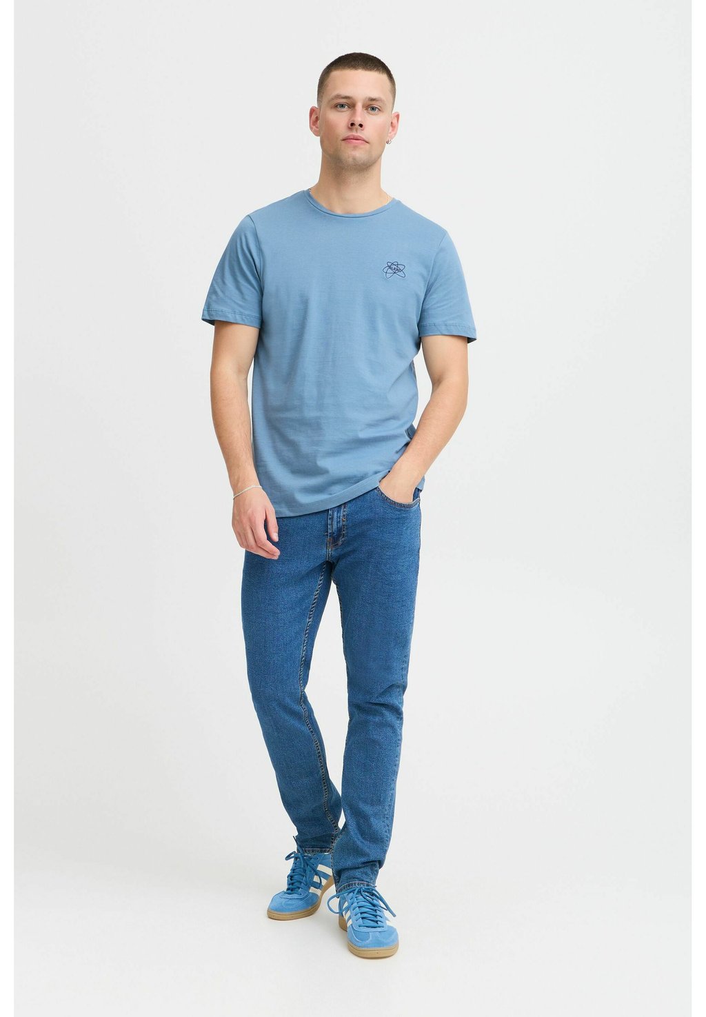 Базовая футболка Blend, синий
Базовая футболка Blend, синий