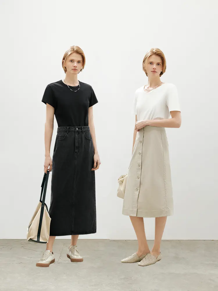 Хлопковая футболка Mai Meng с U-образным вырезом, черный
Хлопковая футболка Mai Meng с U-образным вырезом, черный