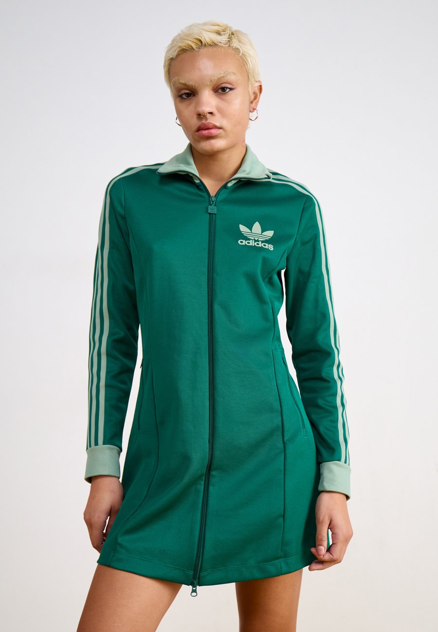 Платье Adidas Originals TRACK DRESS, Collegiate Green/Green
Платье Adidas Originals TRACK DRESS, Collegiate Green/Green