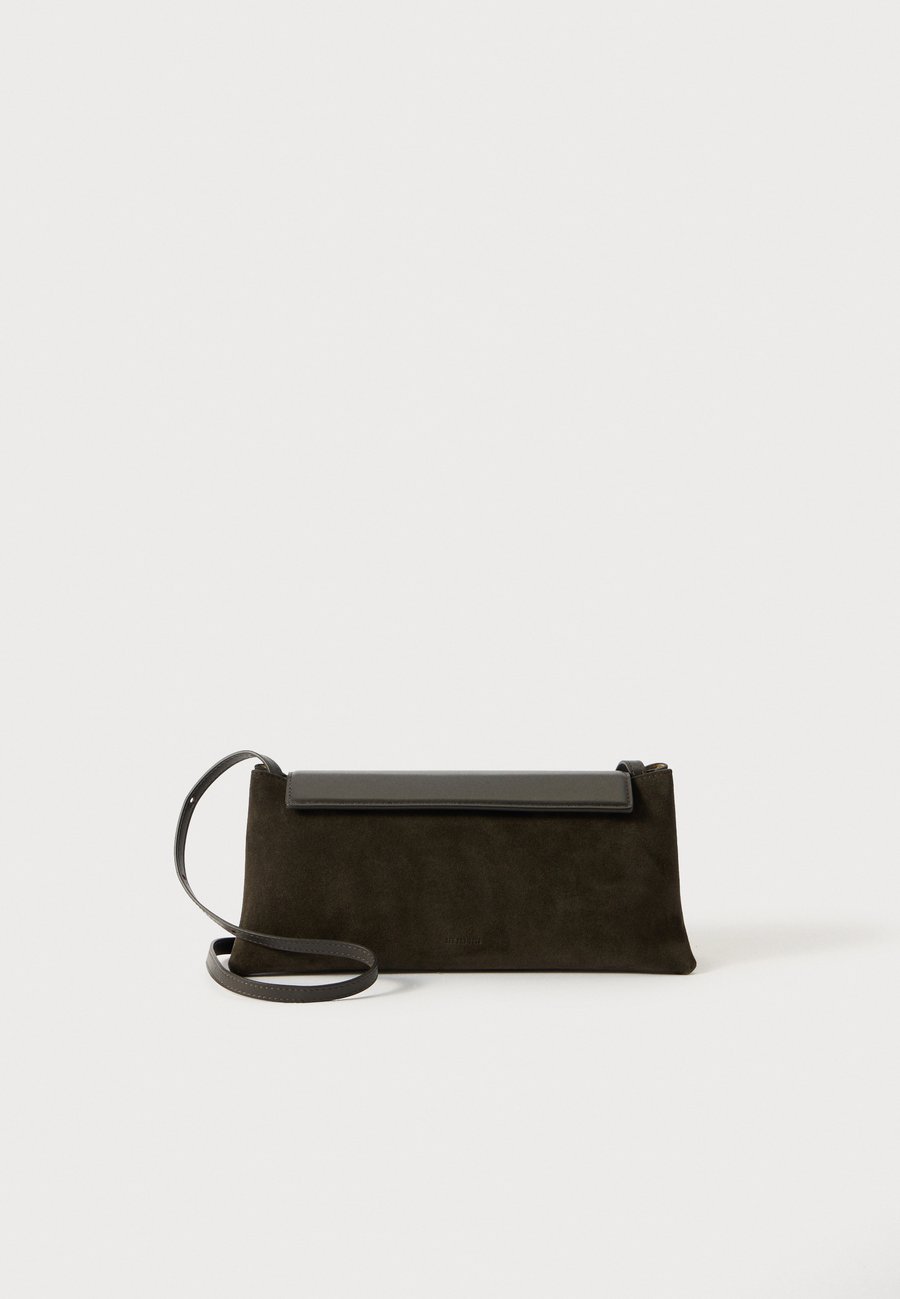 Клатч Ree Projects ELIEZE, Ebony/Khaki
Клатч Ree Projects ELIEZE, Ebony/Khaki