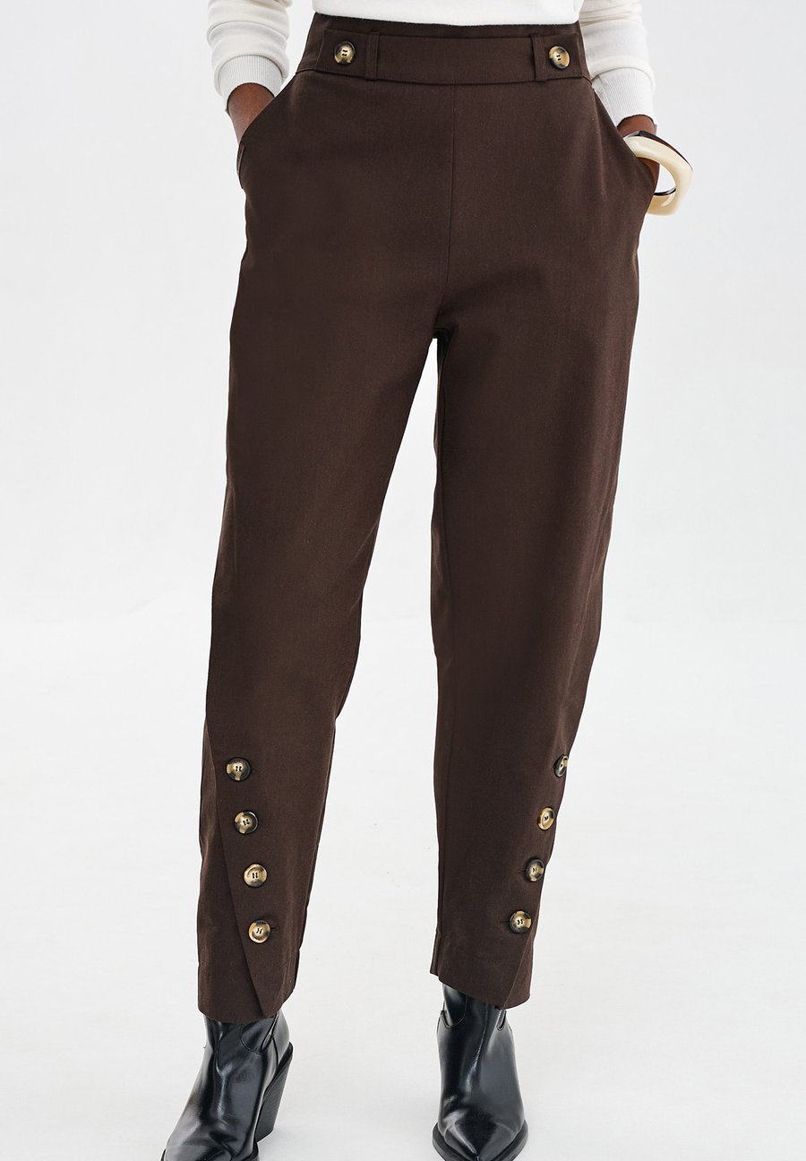 Брюки blue shadow MIGEL, Brown
Брюки blue shadow MIGEL, Brown