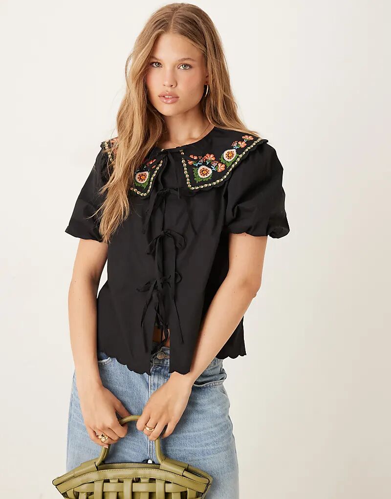 Блузка Nobody's Child Joplin с рукавами-фонариками и вышитым воротником, черного цвета
Блузка Nobody's Child Joplin с рукавами-фонариками и вышитым воротником, черного цвета