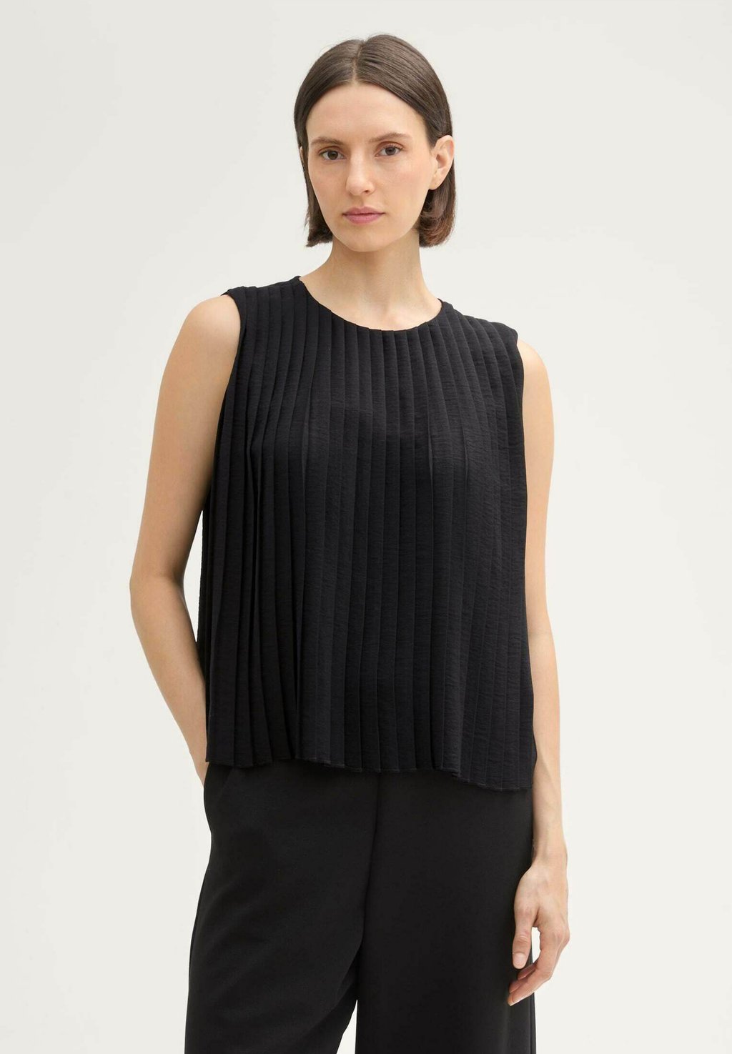 Топ Camicetta TOM TAILOR, черный
Топ Camicetta TOM TAILOR, черный