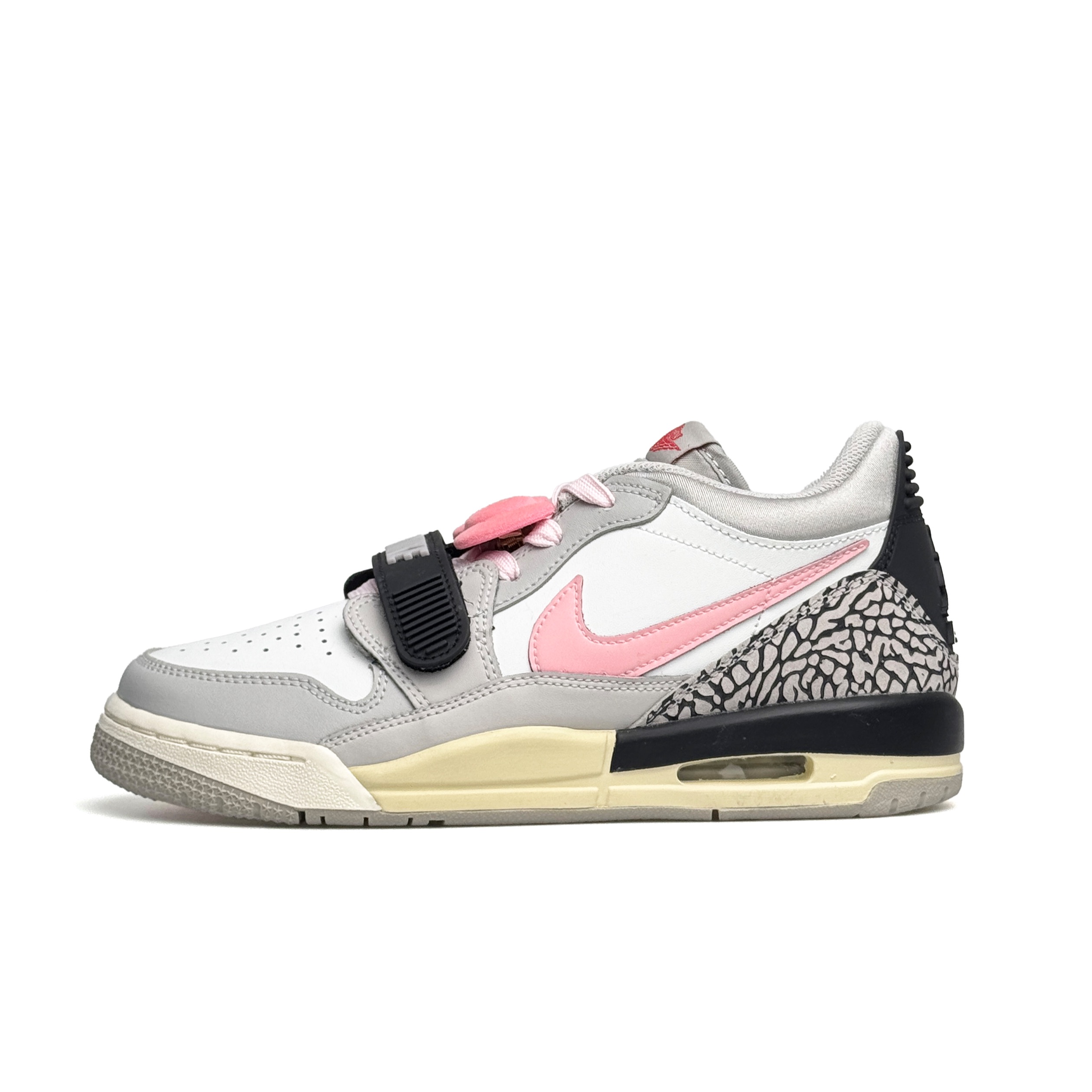 Детские баскетбольные кроссовки Legacy 312 с низким износостойким верхом для подростков Jordan, розовый
Детские баскетбольные кроссовки Legacy 312 с низким износостойким верхом для подростков Jordan, розовый