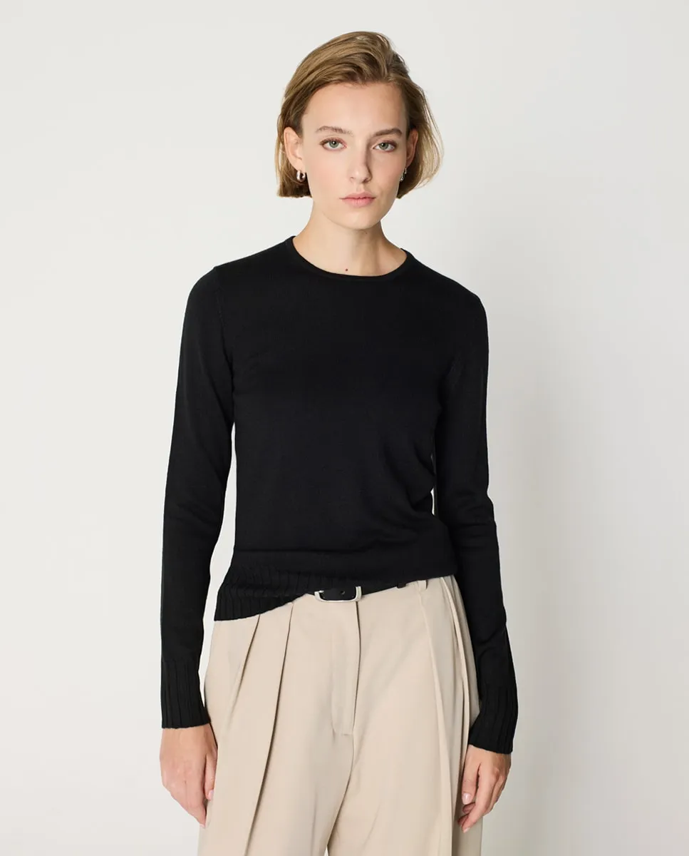 Женский джемпер с широким рубчатым узором, круглым вырезом и длинными рукавами Escorpion, черный
Женский джемпер с широким рубчатым узором, круглым вырезом и длинными рукавами Escorpion, черный