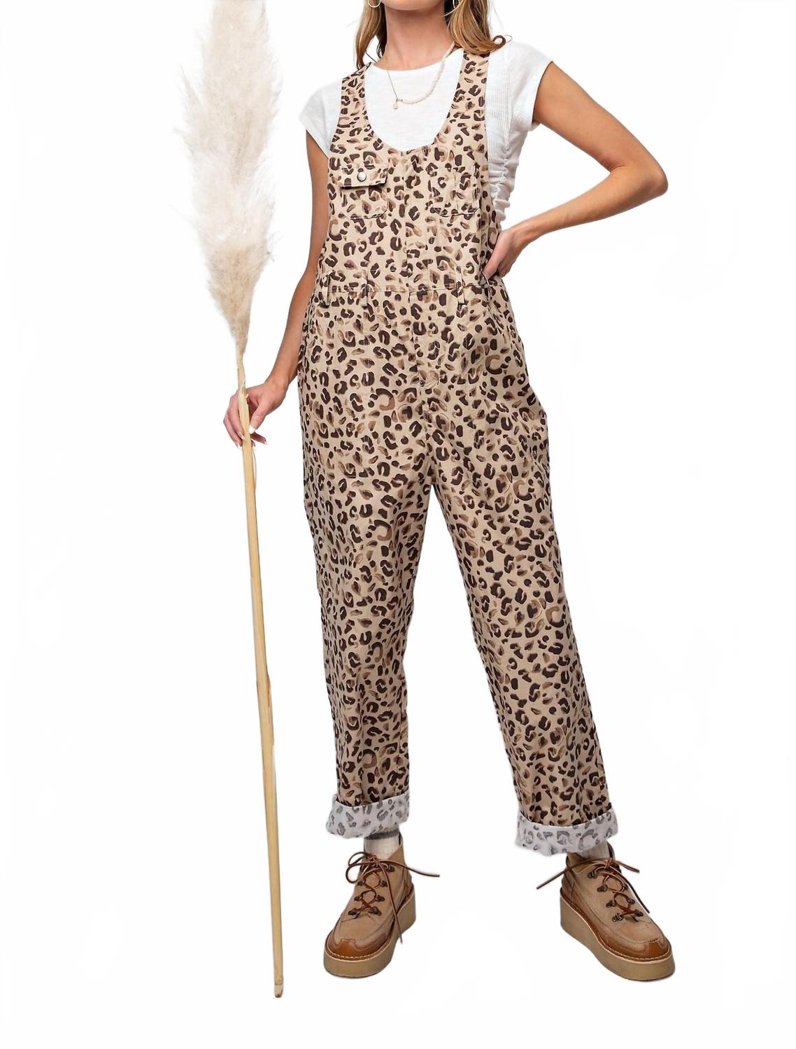 Коричневый комбинезон с леопардовым принтом Easel
Коричневый комбинезон с леопардовым принтом Easel