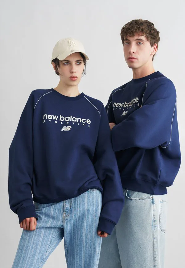 Унисекс толстовка с линейным графическим рисунком New Balance, Navy, Синий, Унисекс толстовка с линейным графическим рисунком New Balance, Navy
Унисекс толстовка с линейным графическим рисунком New Balance, Navy, Синий, Унисекс толстовка с линейным графическим рисунком New Balance, Navy