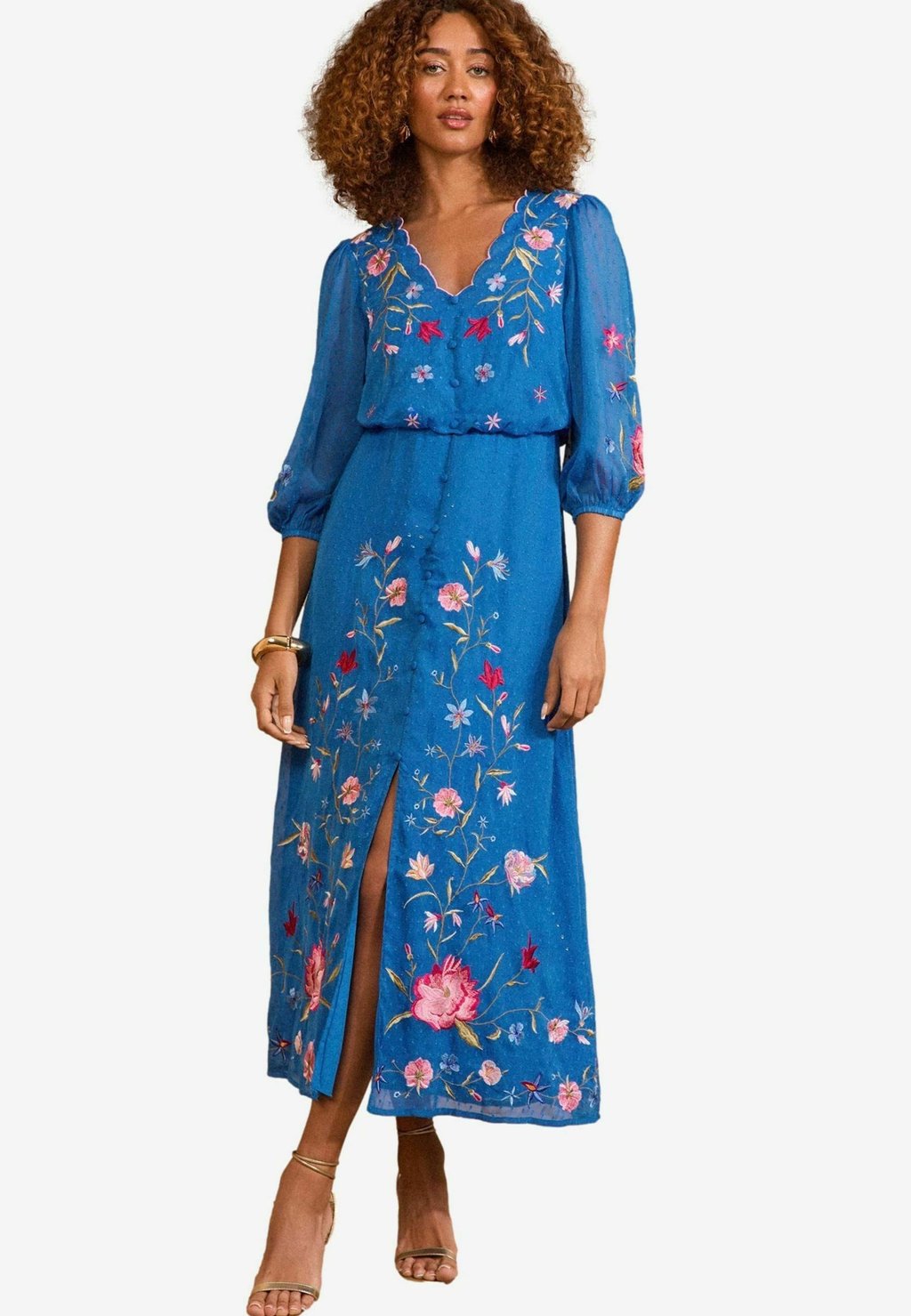 Платье макси REGULAR FIT - EMBROIDERED DOBBY SCALLOP NECK 3/4 SLEEVE. Love & Roses, синий
Платье макси REGULAR FIT - EMBROIDERED DOBBY SCALLOP NECK 3/4 SLEEVE. Love & Roses, синий