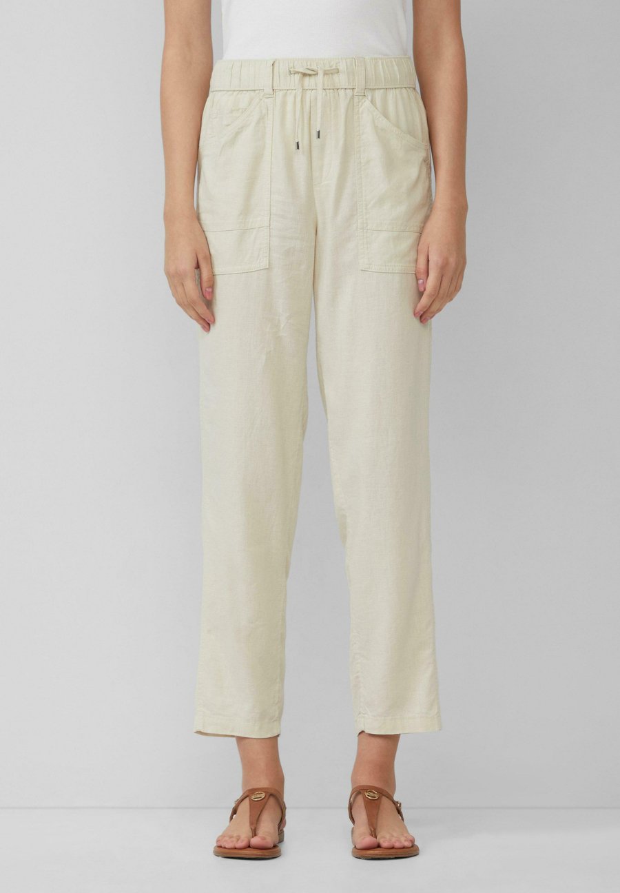 Брюки s.Oliver MIT ELASTIKBUND, Natur/Off-White
Брюки s.Oliver MIT ELASTIKBUND, Natur/Off-White