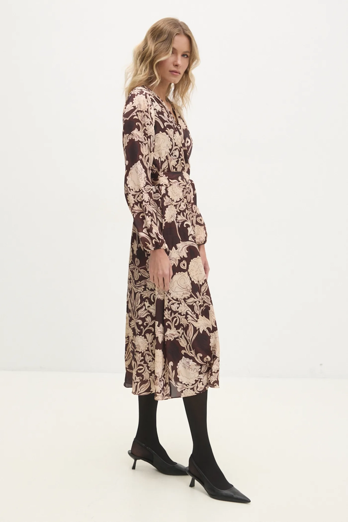 Платье Answear Lab, коричневый
Платье Answear Lab, коричневый