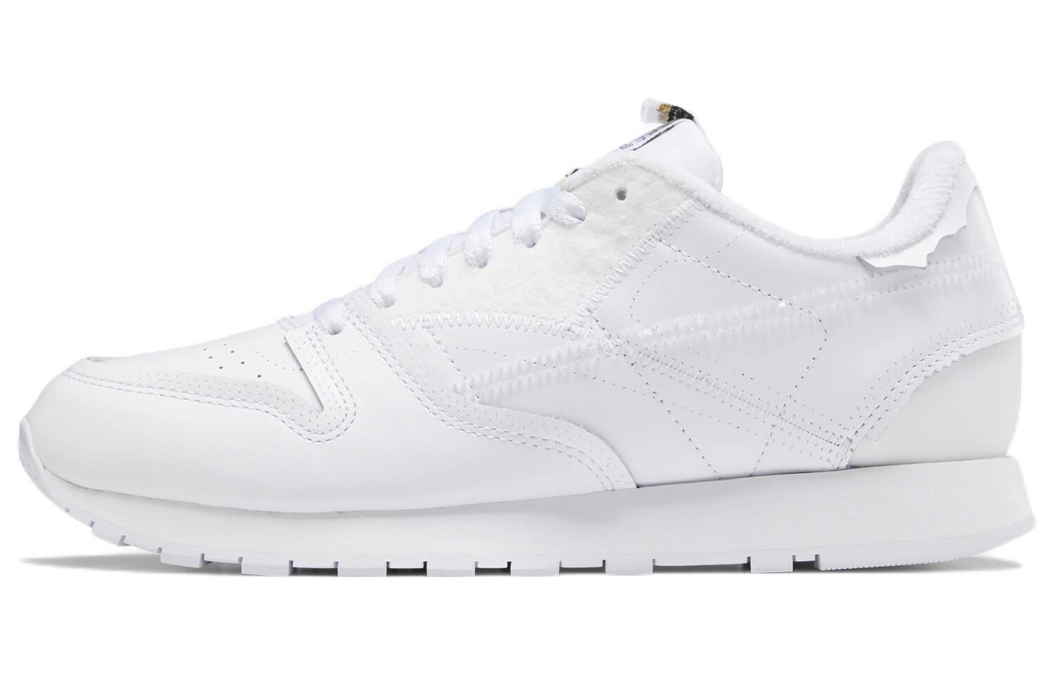 Классические кожаные кроссовки Reebok унисекс
Классические кожаные кроссовки Reebok унисекс