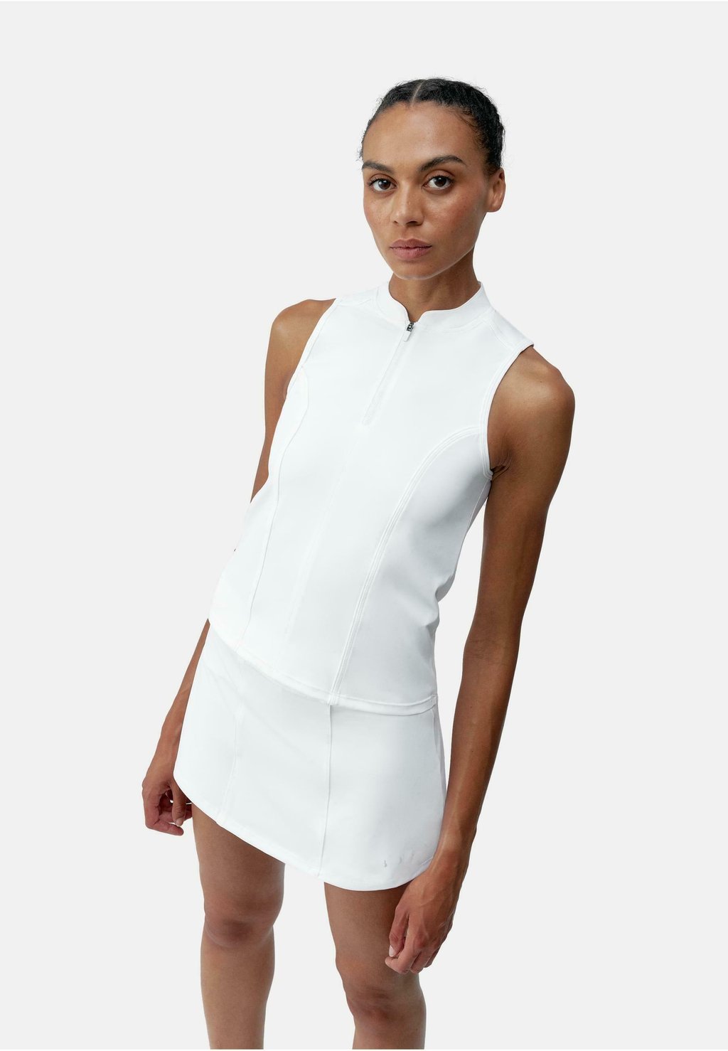 Топ SOLEIL Born Living Yoga, белый
Топ SOLEIL Born Living Yoga, белый