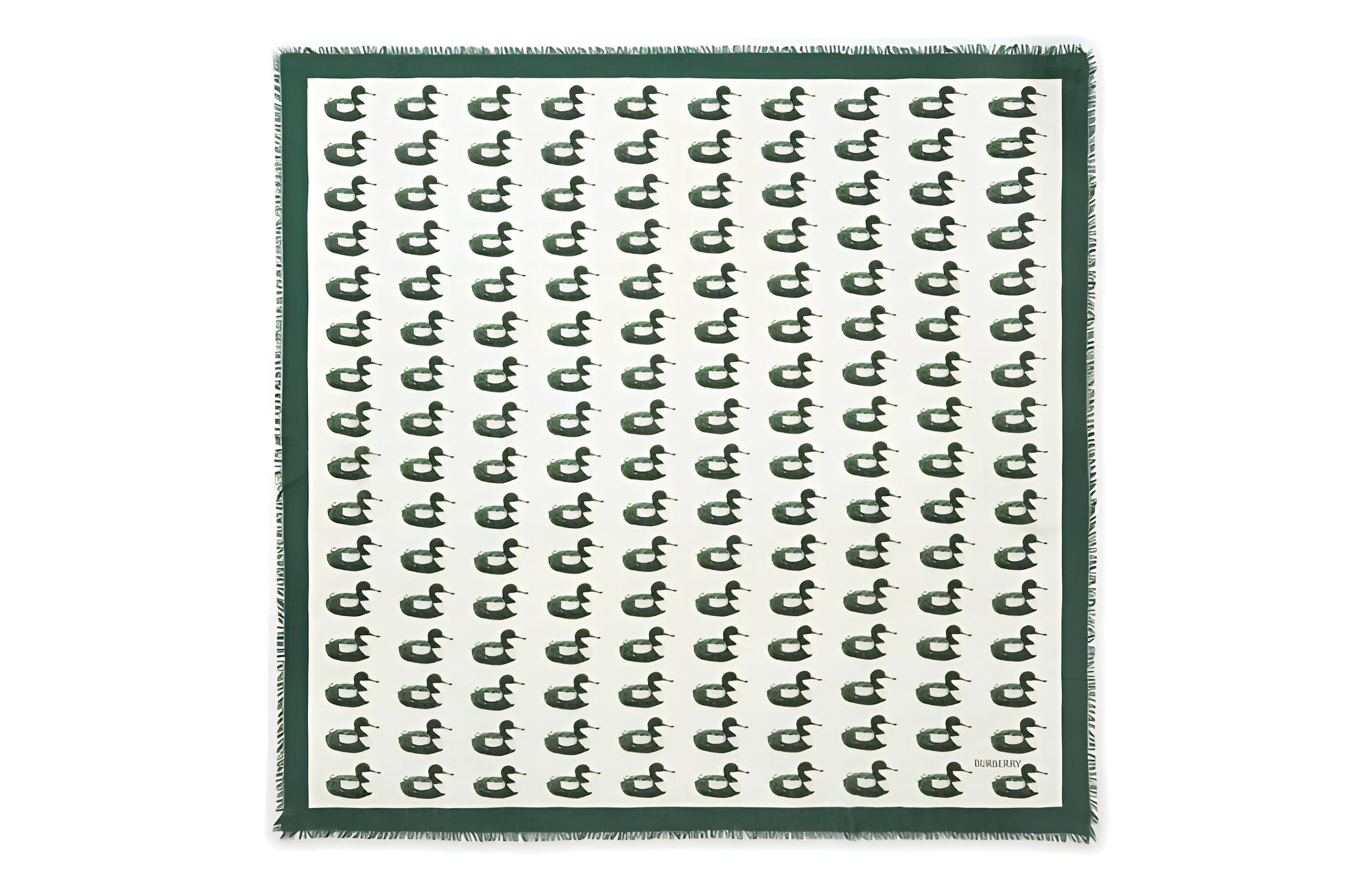 Burberry Кашемировый шов с утиным принтом, Green
Burberry Кашемировый шов с утиным принтом, Green