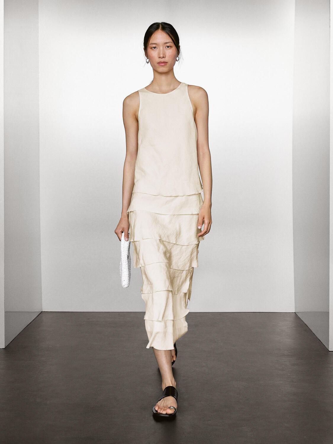 Длинное струящееся платье с оборками Massimo Dutti, кремовый
Длинное струящееся платье с оборками Massimo Dutti, кремовый