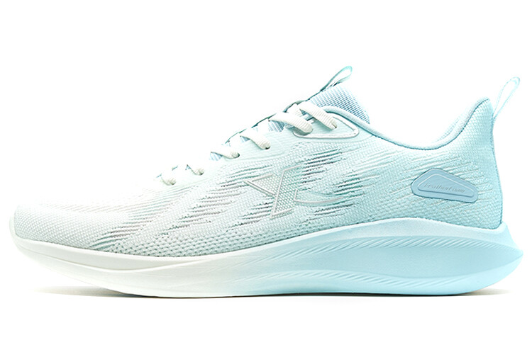 Кроссовки для бега To Light 5.0 мужские с низким верхом белые/королевские синие/зеленые папоротники Xtep
Кроссовки для бега To Light 5.0 мужские с низким верхом белые/королевские синие/зеленые папоротники Xtep