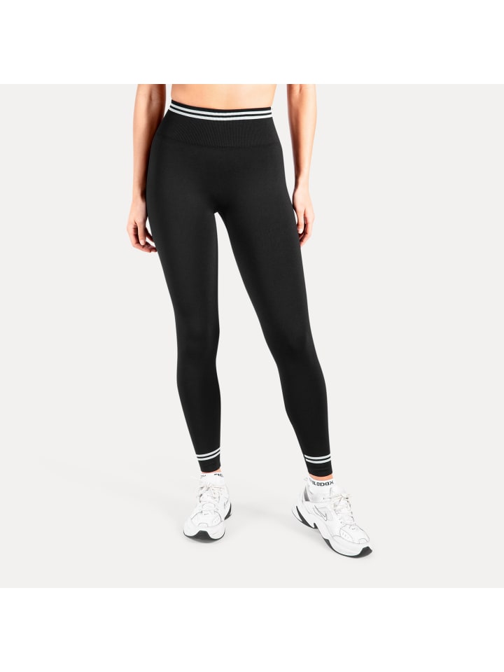 Леггинсы Miriel черного цвета SMILODOX
Леггинсы Miriel черного цвета SMILODOX