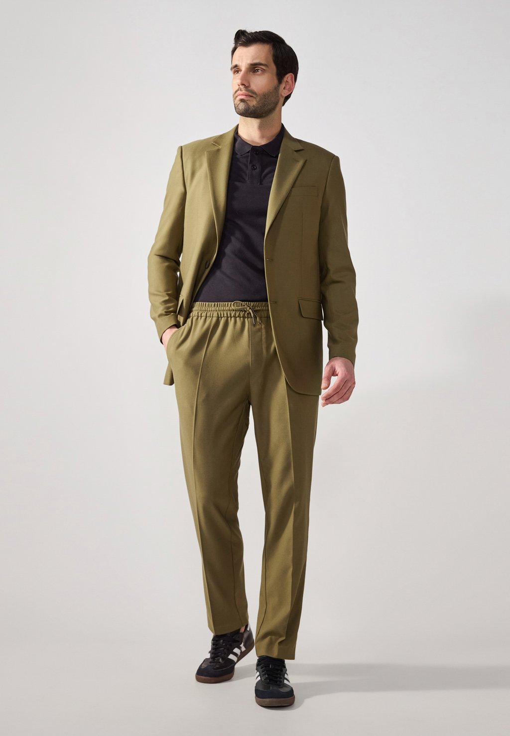 Костюм CASUAL SUIT Pier One, хаки
Костюм CASUAL SUIT Pier One, хаки