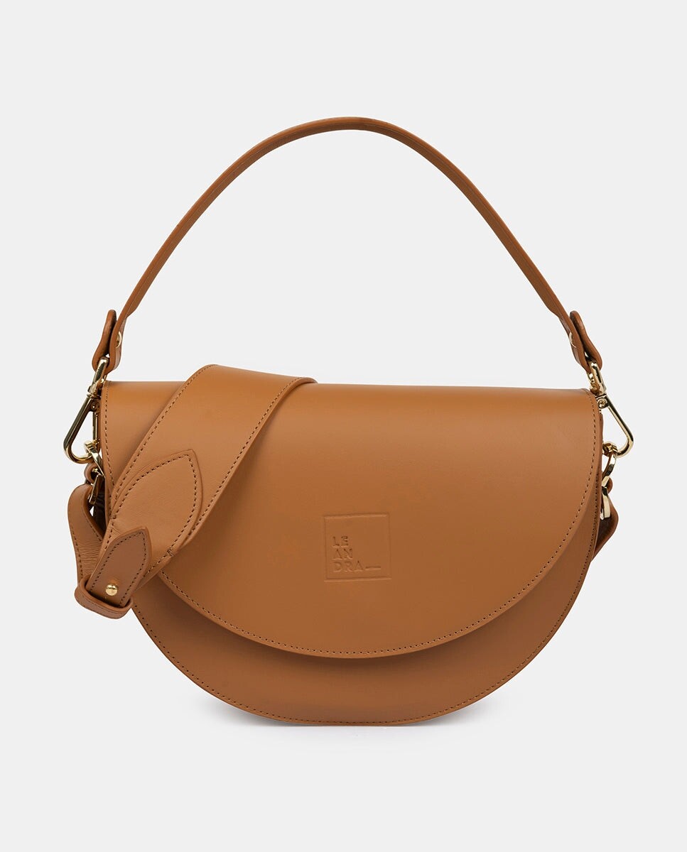 Женская седельная кожаная сумка на плечо карамельного цвета Leandra, коричневый
Женская седельная кожаная сумка на плечо карамельного цвета Leandra, коричневый