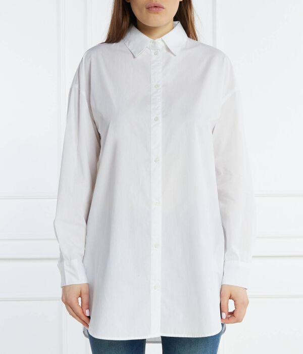 Рубашка Armani Exchange Loose Fit, белый
Рубашка Armani Exchange Loose Fit, белый