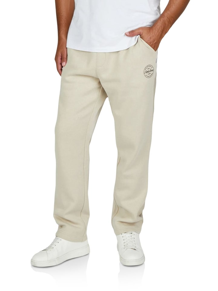 Комфортные/свободные спортивные брюки JPSTKANE LANDON UNCUFFED SWT PANTS бежевого цвета Jack & Jones
Комфортные/свободные спортивные брюки JPSTKANE LANDON UNCUFFED SWT PANTS бежевого цвета Jack & Jones