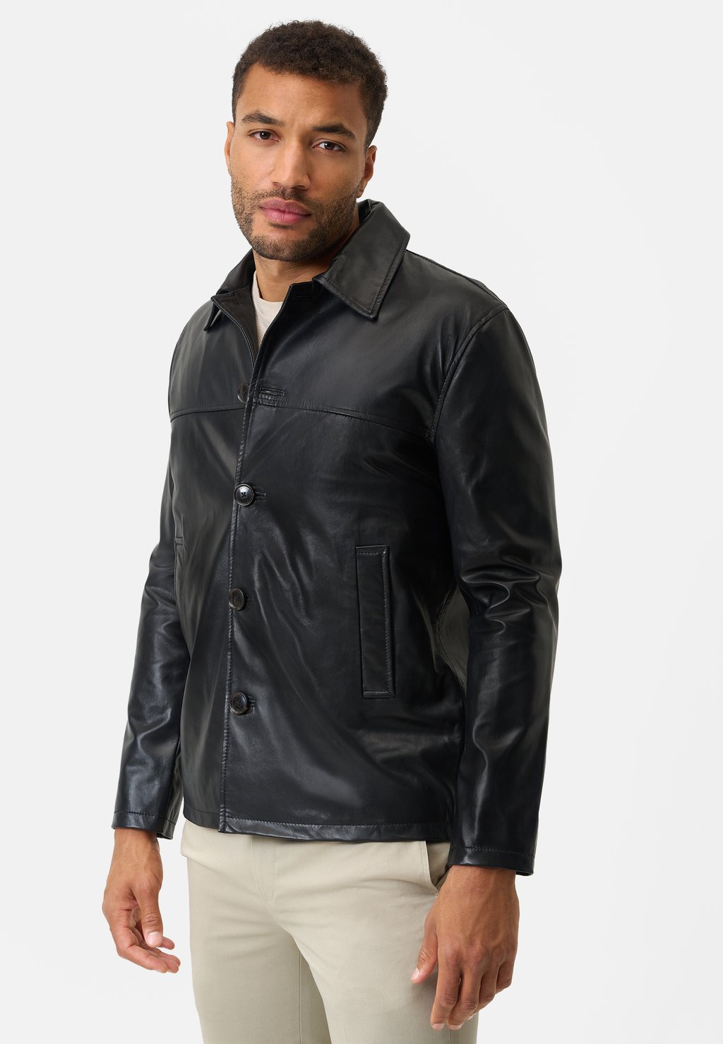 Кожаная куртка MASSIMO Ricano, черный
Кожаная куртка MASSIMO Ricano, черный