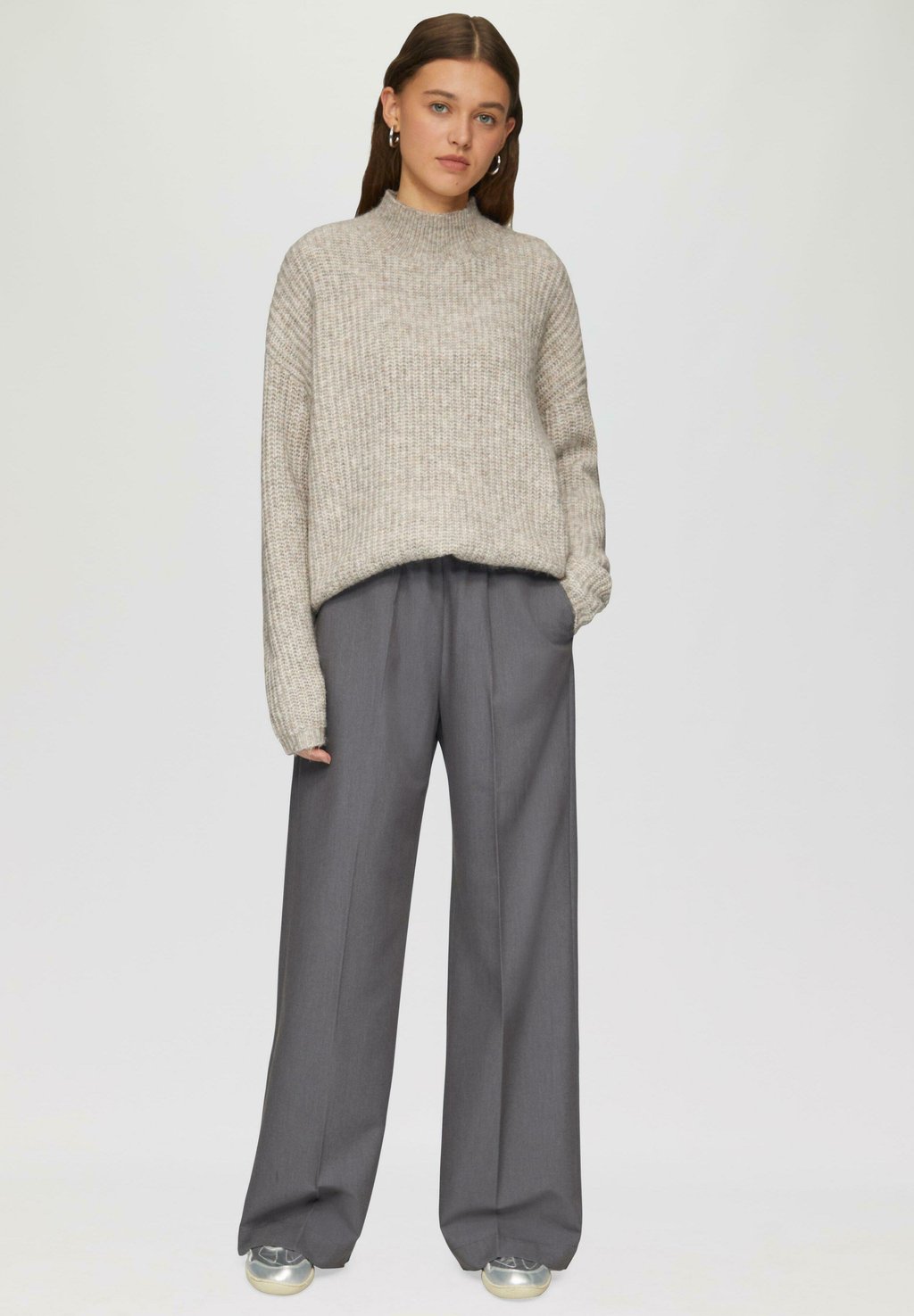 Джемпер WEICHER MIT STRUKTUR QS, бежевый
Джемпер WEICHER MIT STRUKTUR QS, бежевый