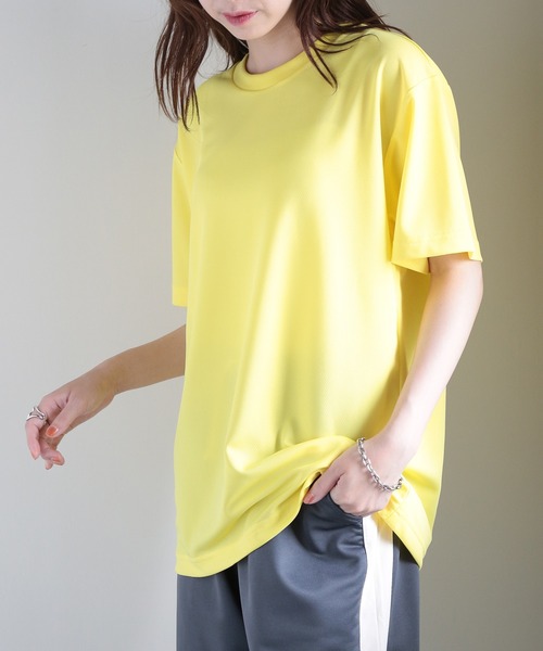 Спортивная футболка влагоотводящая, быстросохнущая, с защитой от УФ-излучения United Athle, желтый
Спортивная футболка влагоотводящая, быстросохнущая, с защитой от УФ-излучения United Athle, желтый