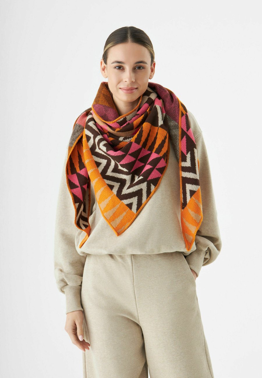 Шарф Codello Foulard, Orange
Шарф Codello Foulard, Orange