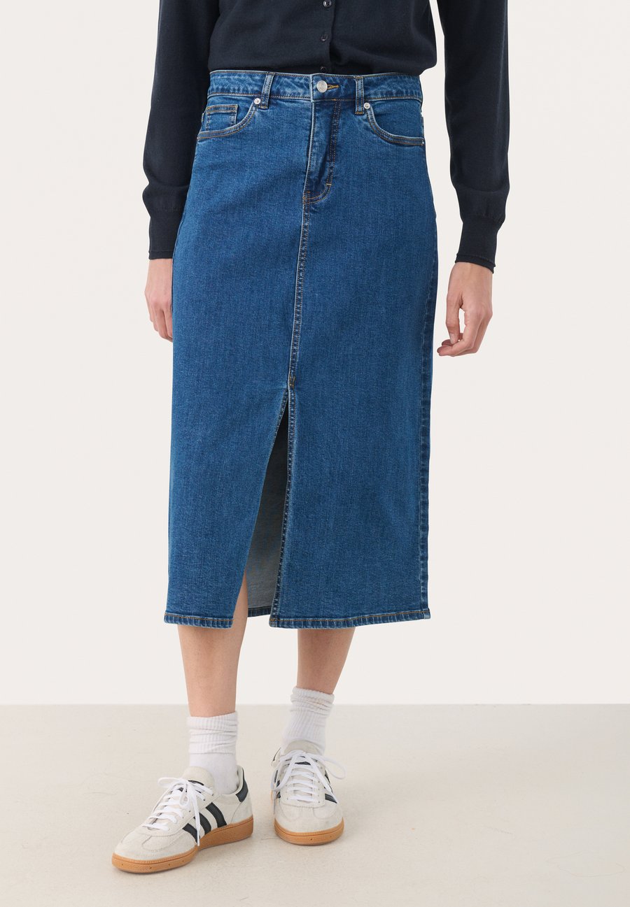Юбка Part Two A-line skirt, Medium Dark Blue Denim/Dark Blue
Юбка Part Two A-line skirt, Medium Dark Blue Denim/Dark Blue