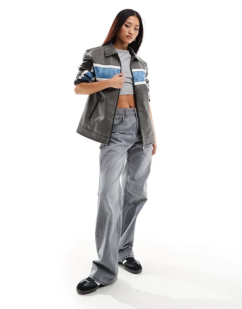 Джинсы Stradivarius D92 прямого кроя с широкими штанинами, средне-серого цвета
Джинсы Stradivarius D92 прямого кроя с широкими штанинами, средне-серого цвета