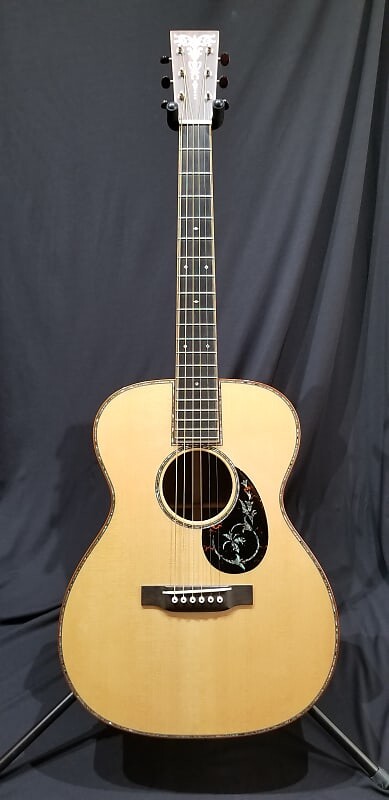 Акустическая гитара Martin Custom Shop OM 14-Fret Madagascar Rosewood
Акустическая гитара Martin Custom Shop OM 14-Fret Madagascar Rosewood