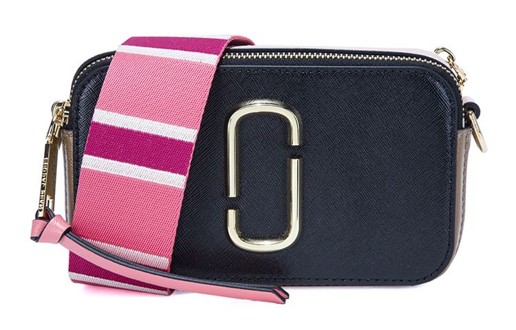 MARC JACOBS Кожаная фотосумка через плечо
MARC JACOBS Кожаная фотосумка через плечо