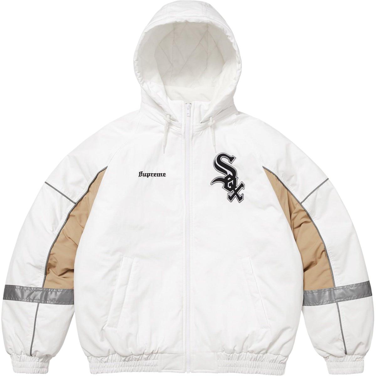 Supreme Chicago White Sox FW25 WEEK17 Куртка Stadium
Supreme Chicago White Sox FW25 WEEK17 Куртка Stadium