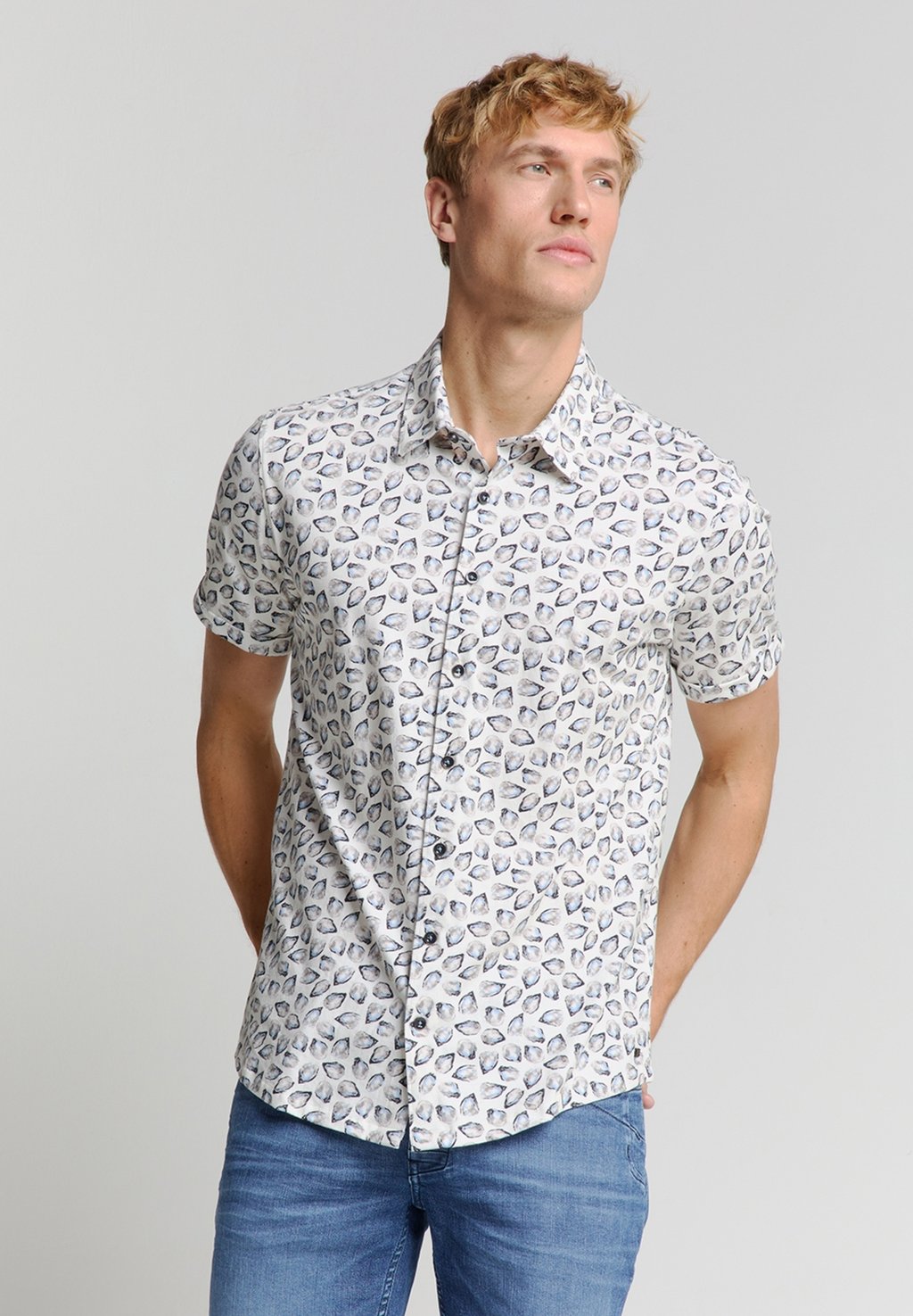 Рубашка NO EXCESS, кремовый
Рубашка NO EXCESS, кремовый