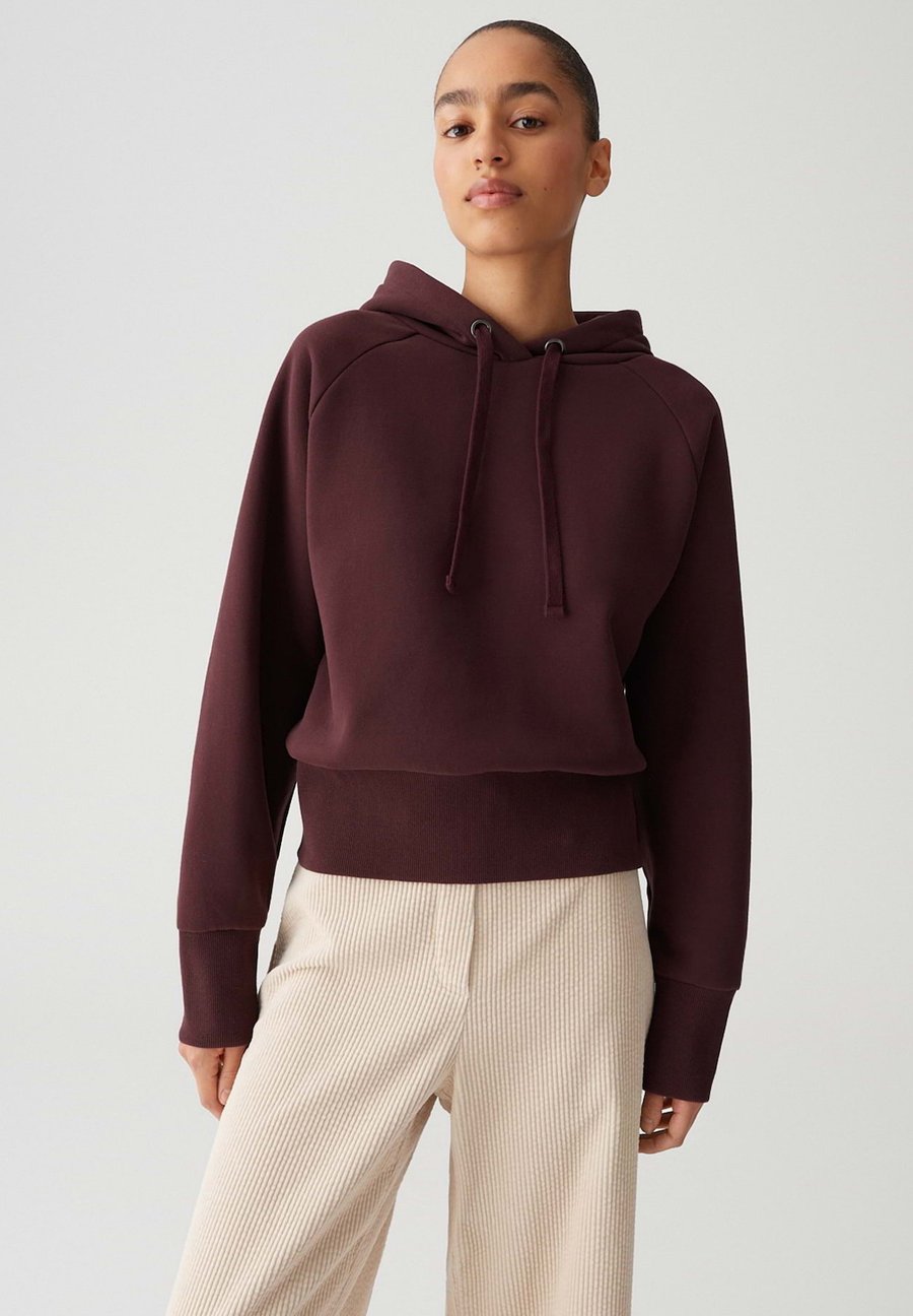 Худи OPUS BATWING FIT 3/4 SLEEVE FRENCH TERRY, Dark Grape/Dark Purple
Худи OPUS BATWING FIT 3/4 SLEEVE FRENCH TERRY, Dark Grape/Dark Purple