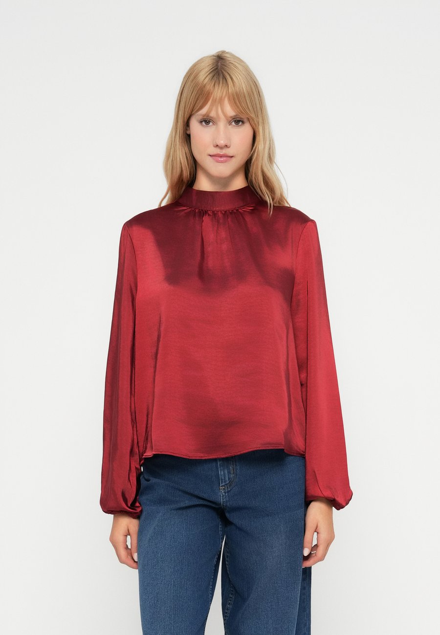Блуза Vero Moda VMBEA HIGH NECK , Biking Red/Red
Блуза Vero Moda VMBEA HIGH NECK , Biking Red/Red
