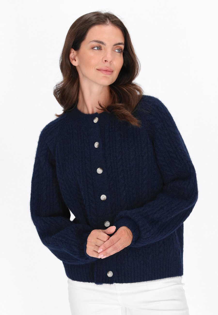 Кардиган usha Cardigan, Navy/Dark Blue
Кардиган usha Cardigan, Navy/Dark Blue