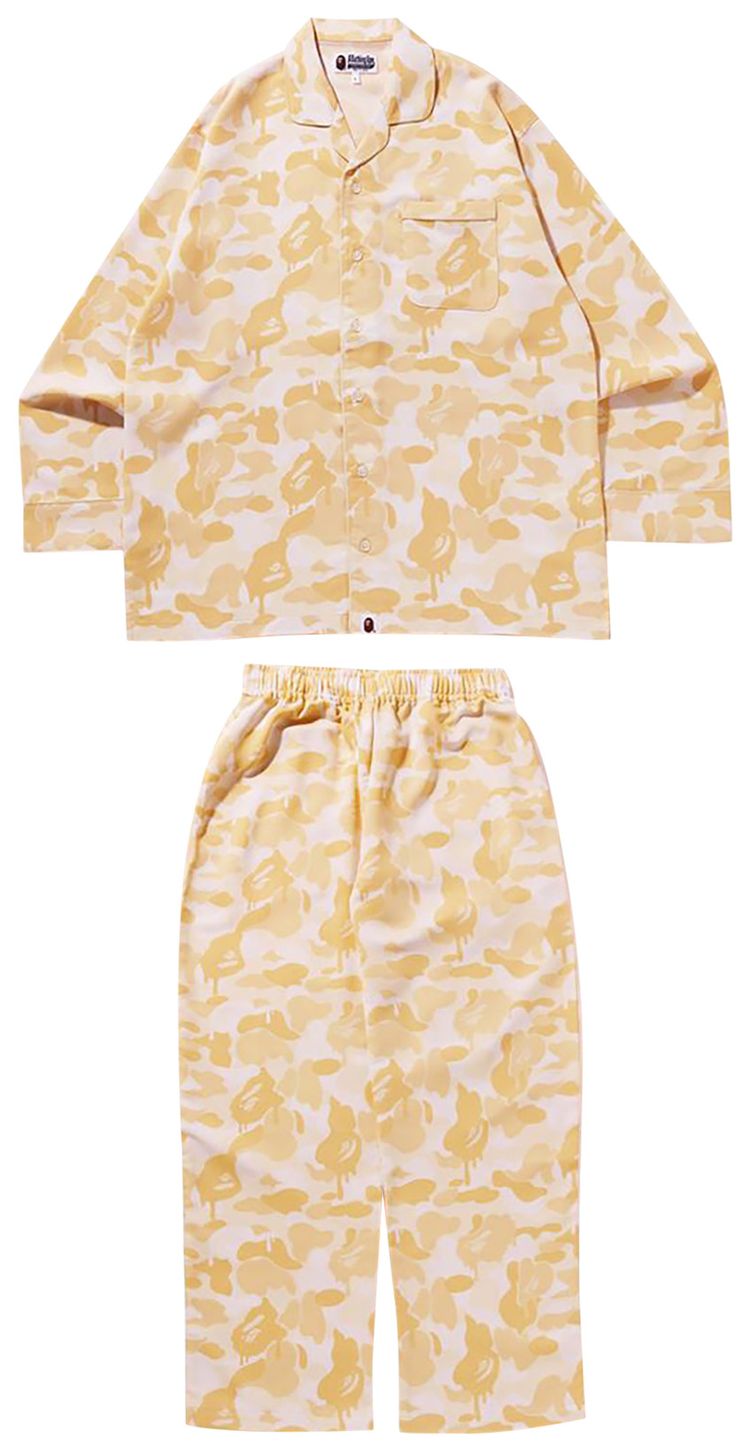 Пижама BAPE Valentine Chocolate Camo цвета «слоновая кость»
Пижама BAPE Valentine Chocolate Camo цвета «слоновая кость»