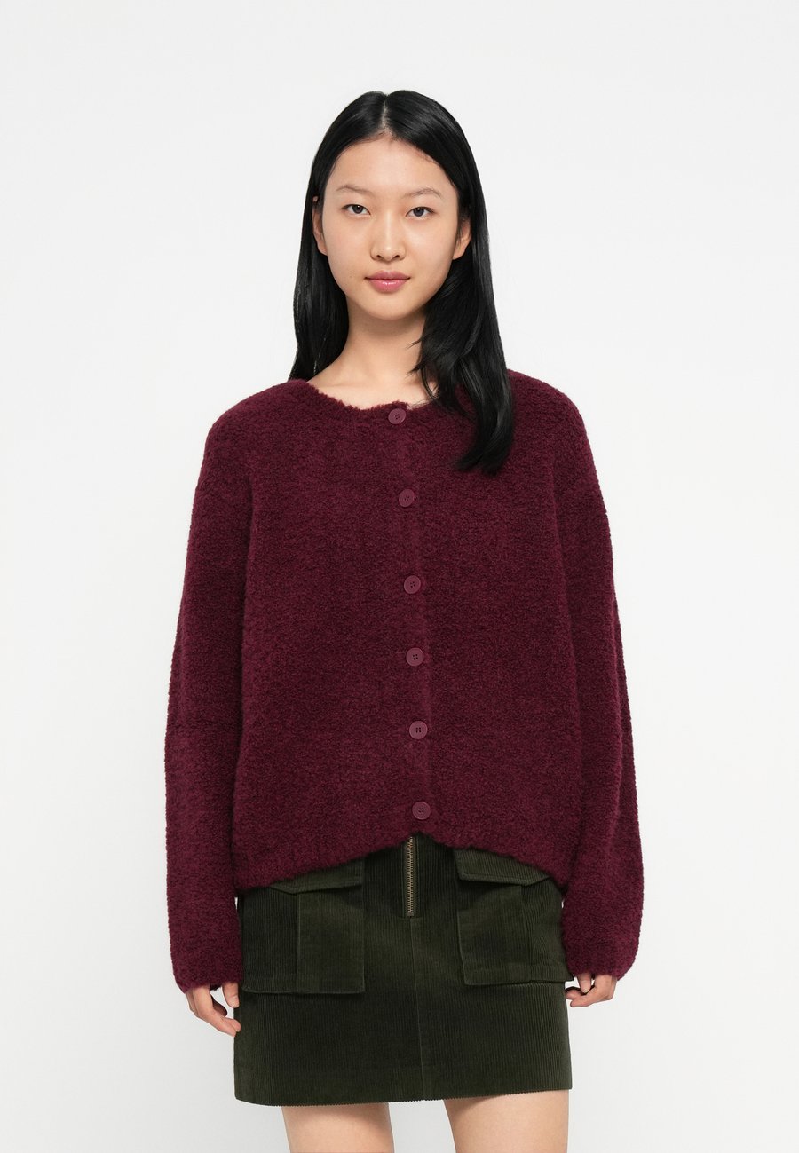 Кардиган American Vintage ZOLLY, Dark Red
Кардиган American Vintage ZOLLY, Dark Red