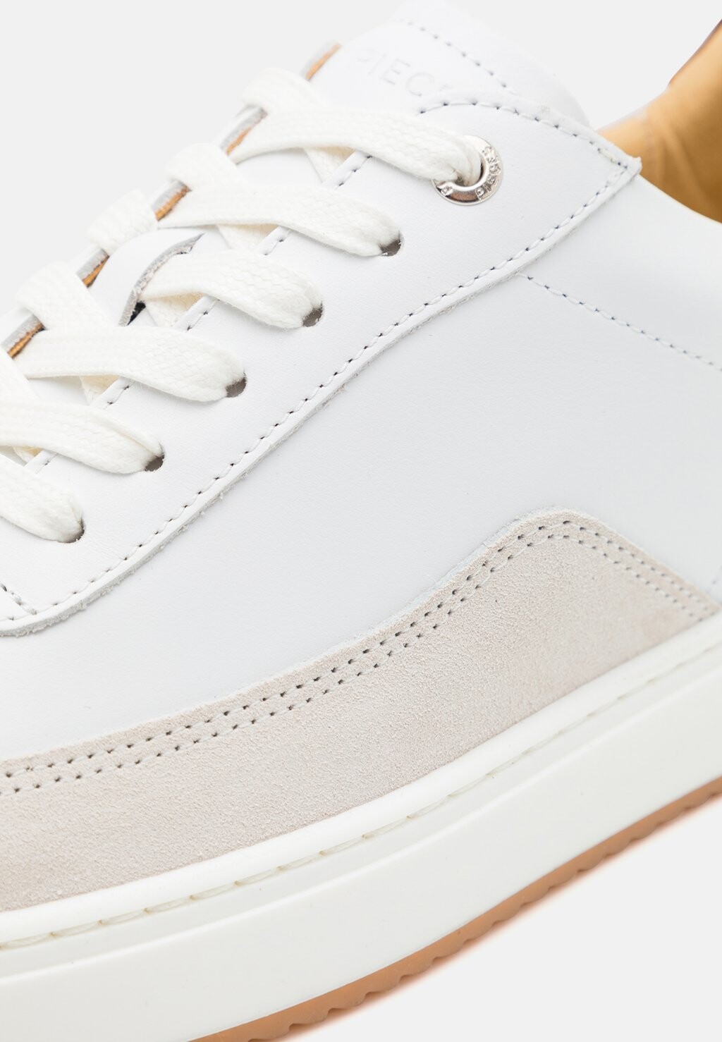 Кроссовки Mondo Squash Tag Filling Pieces, белые, Белый, Кроссовки Mondo Squash Tag Filling Pieces, белые
Кроссовки Mondo Squash Tag Filling Pieces, белые, Белый, Кроссовки Mondo Squash Tag Filling Pieces, белые