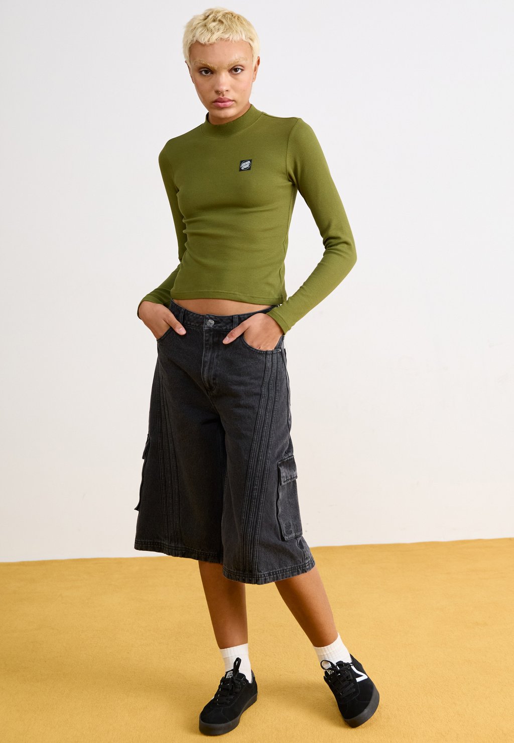 Топ с длинными рукавами OPUS DOT MOCK NECK Santa Cruz, хаки
Топ с длинными рукавами OPUS DOT MOCK NECK Santa Cruz, хаки