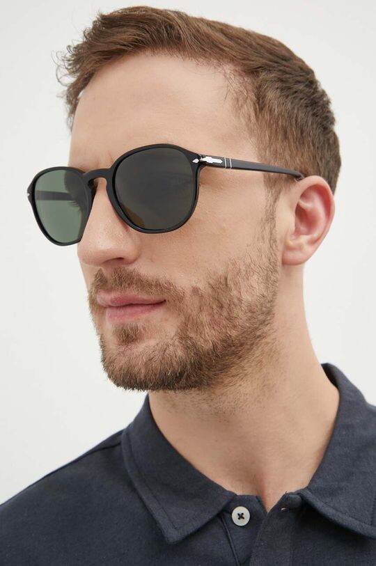 Солнцезащитные очки Persol, черный
Солнцезащитные очки Persol, черный