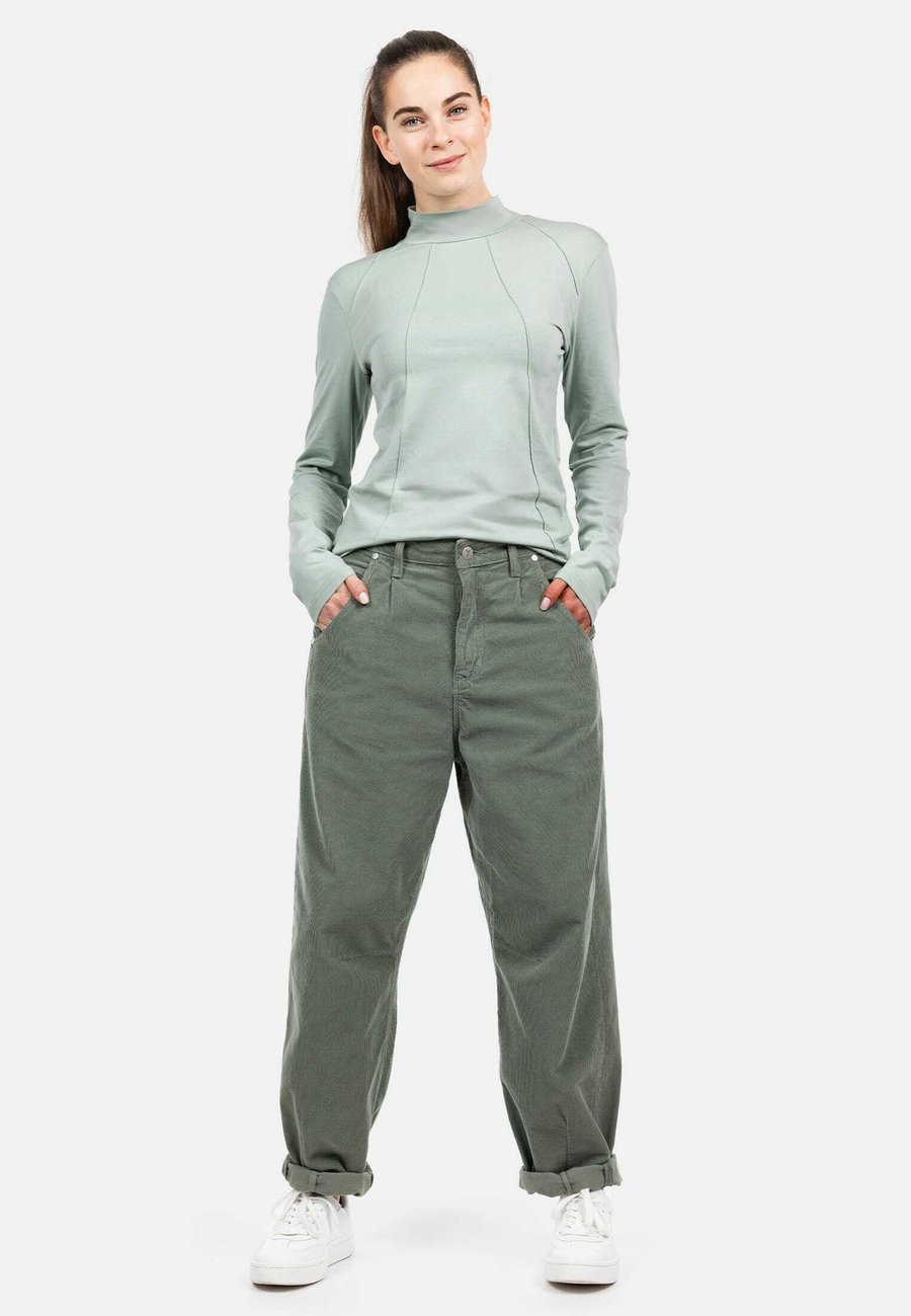 Топ SURI FREY LONG SLEEVE, Sage/Green
Топ SURI FREY LONG SLEEVE, Sage/Green
