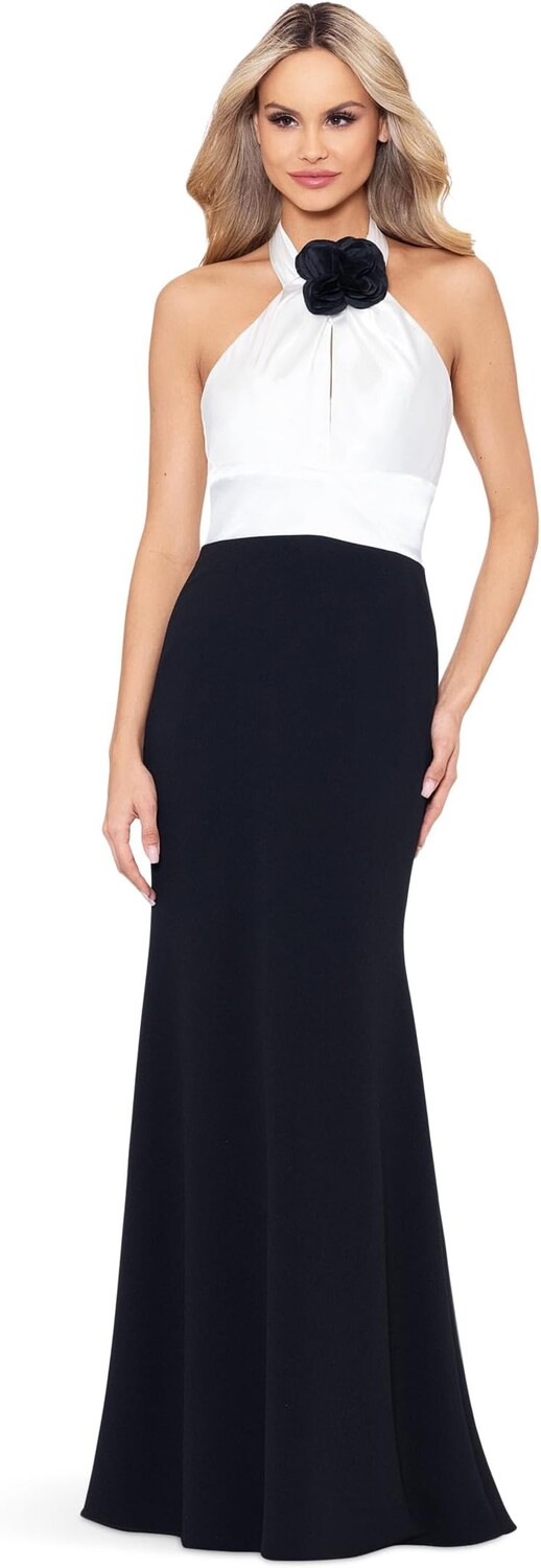 Платье Betsy & Adam Long scuba crepe gown with flower, черный/белый
Платье Betsy & Adam Long scuba crepe gown with flower, черный/белый