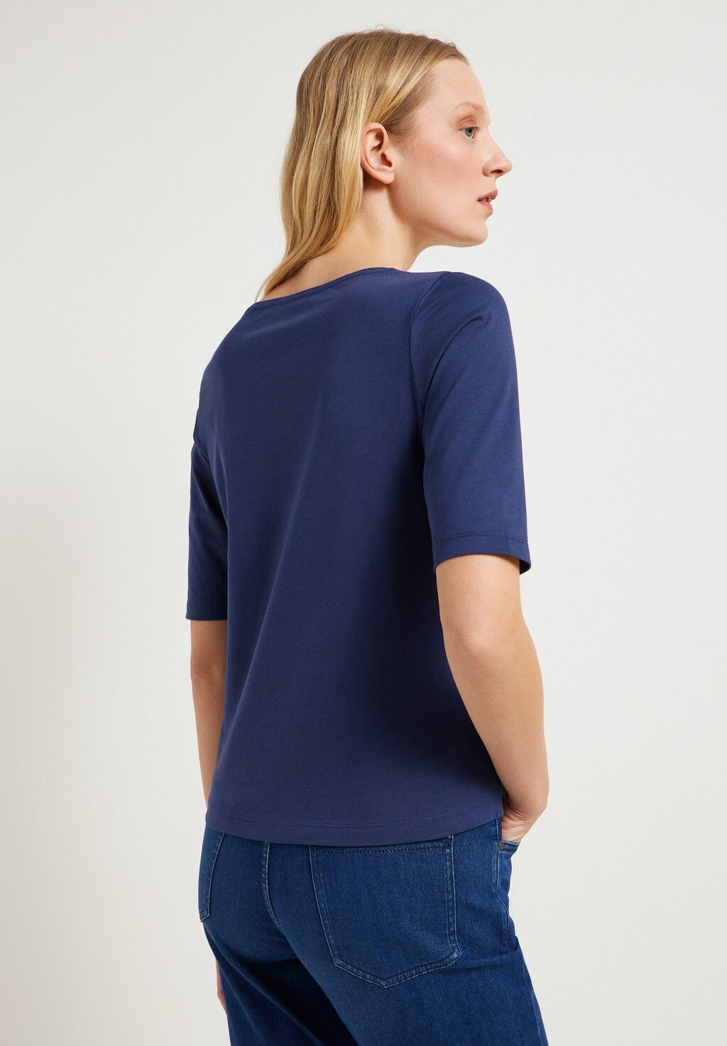 Базовая футболка HALBARM MIT V-AUSSCHNITT LANIUS, синий
Базовая футболка HALBARM MIT V-AUSSCHNITT LANIUS, синий