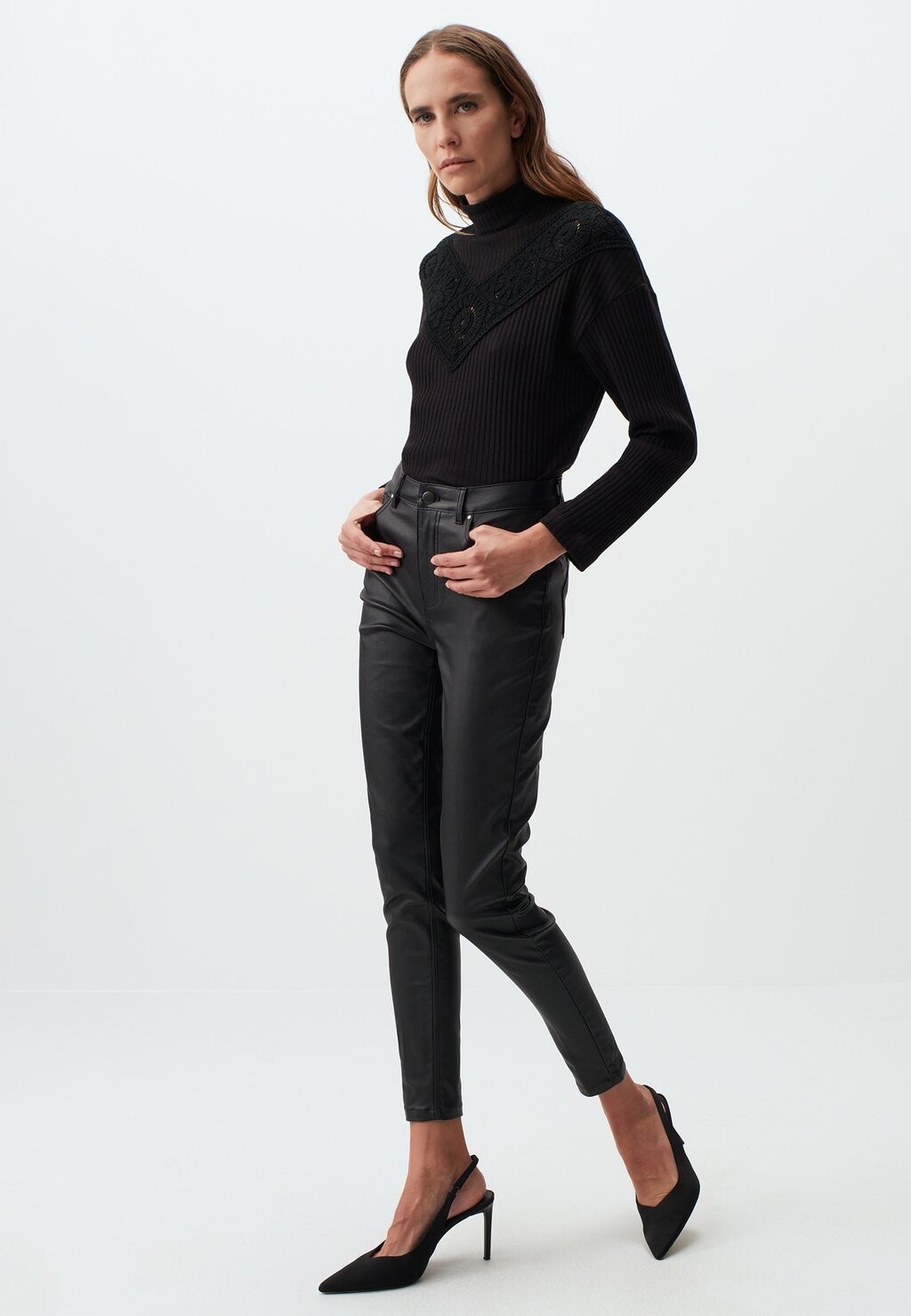 Брюки HIGH WAIST SLIM FIT Jimmy Key, черный
Брюки HIGH WAIST SLIM FIT Jimmy Key, черный